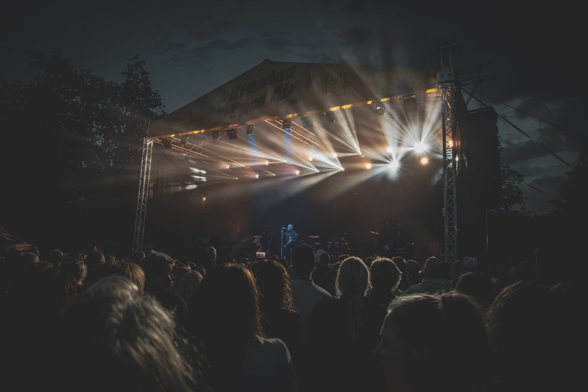 David Koller a Anna K. zahrají v Českém Krumlově. Pivovarská zahrada hostí dvojkoncert